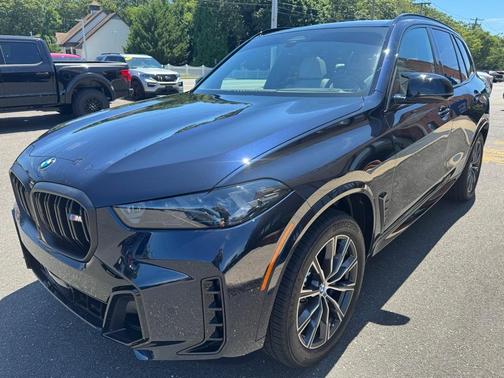 2025 BMW X5 M60i