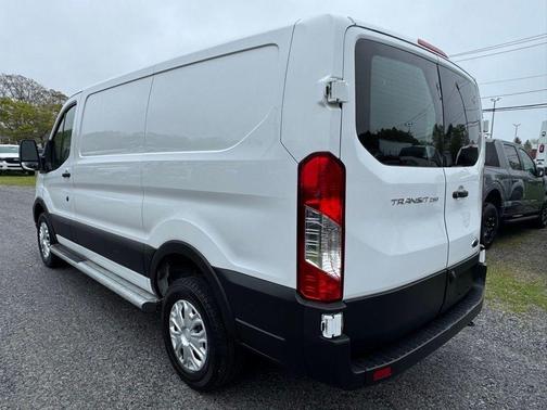 Oxford White 2025 Ford Transit-250 Base