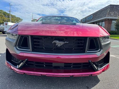 2025 Ford Mustang Dark Horse