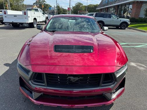 2025 Ford Mustang Dark Horse