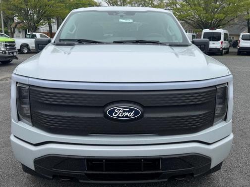 2025 Ford F-150 Lightning XLT