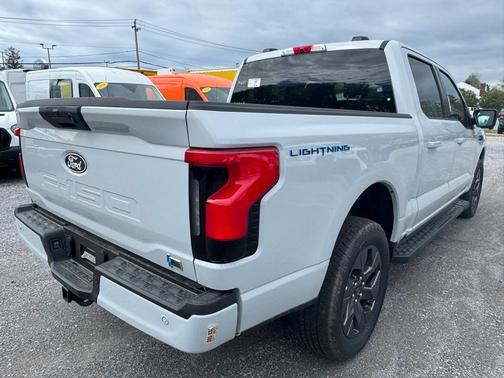 2025 Ford F-150 Lightning Flash