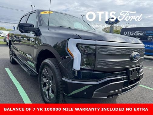 2022 Ford F-150 Lightning LARIAT