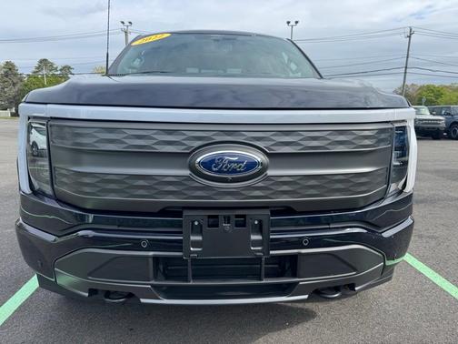 2022 Ford F-150 Lightning LARIAT