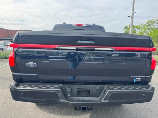 2022 Ford F-150 Lightning LARIAT
