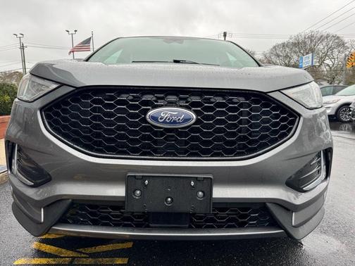 2022 Ford Edge ST Line