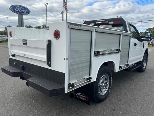 2022 Ford F-350 XL