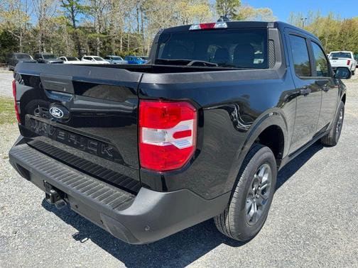 Shadow 2026 Ford Maverick XLT