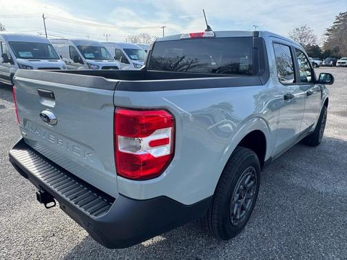 2024 Ford Maverick XL