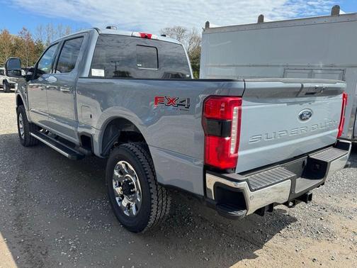 Gray Metallic 2026 Ford F-350 Lariat Super Duty