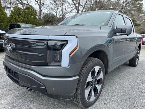 2025 Ford F-150 Lightning Platinum