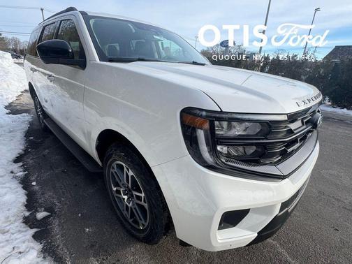 White Metallic 2026 Ford Expedition Active SUV