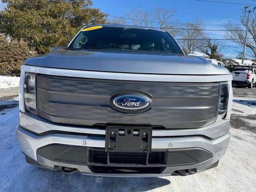 2022 Ford F-150 Lightning LARIAT