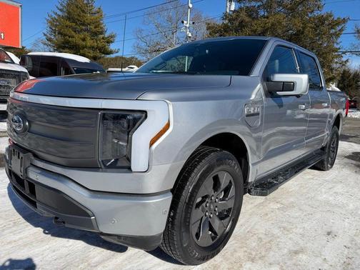 2022 Ford F-150 Lightning LARIAT