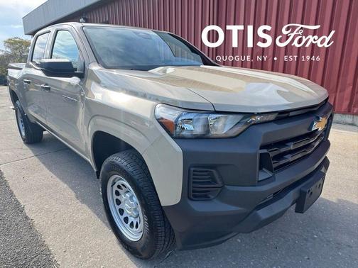 Sand Dune Metallic 2024 Chevrolet Colorado WT