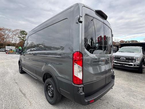 2026 Ford Transit-250 148 WB Medium Roof Cargo