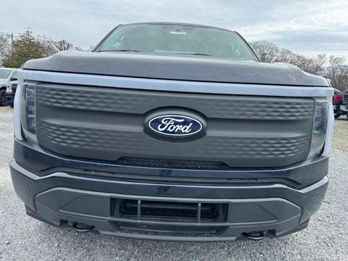 2025 Ford F-150 Lightning XLT