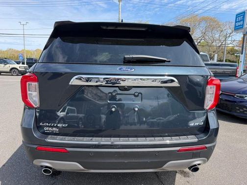 Blue Metallic 2023 Ford Explorer Limited