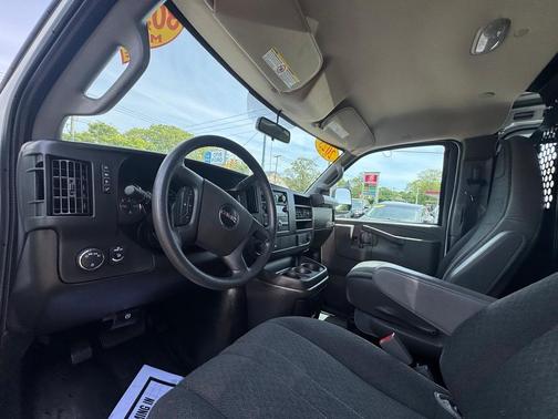 2023 GMC Savana 2500 Work Van