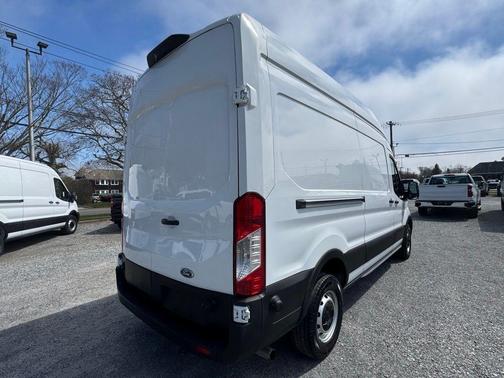 Oxford White 2024 Ford Transit-250 Base