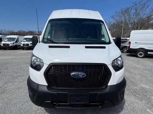 Oxford White 2024 Ford Transit-250 Base