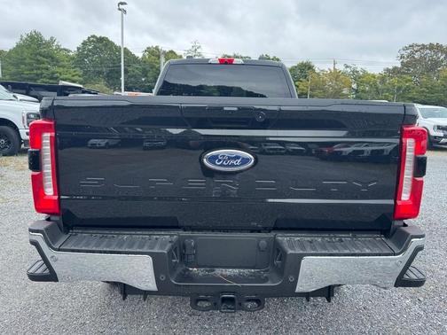 2026 Ford F-350 Lariat Super Duty