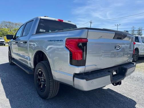 2025 Ford F-150 Lightning XLT