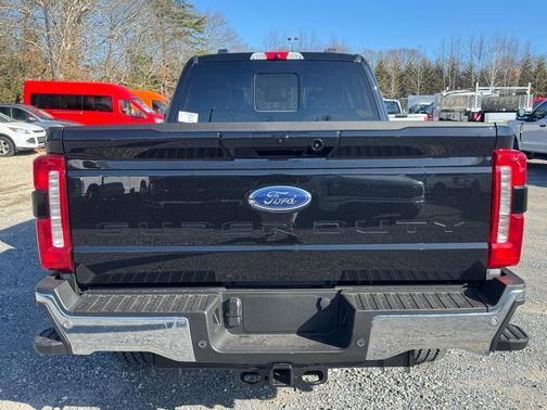 2025 Ford F-350 Lariat Super Duty