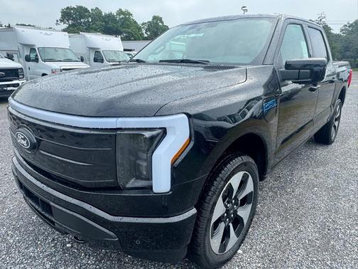 2025 Ford F-150 Lightning Platinum