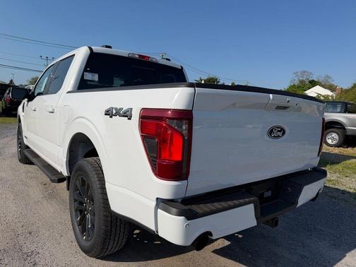 Oxford White 2026 Ford F-150 XLT