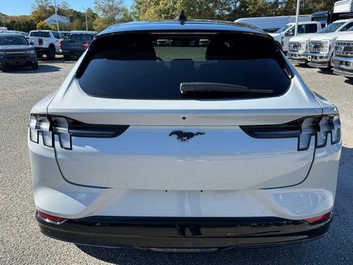 Space White Metallic 2022 Ford Mustang Mach-E Premium