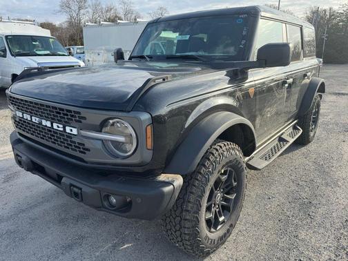 Shadow Black 2026 Ford Bronco Badlands