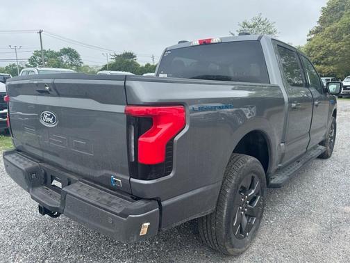 2025 Ford F-150 Lightning Flash