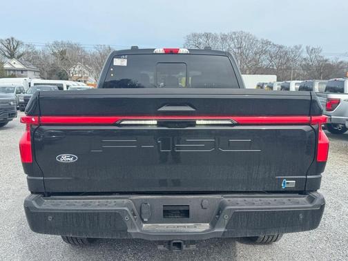 2025 Ford F-150 Lightning LARIAT