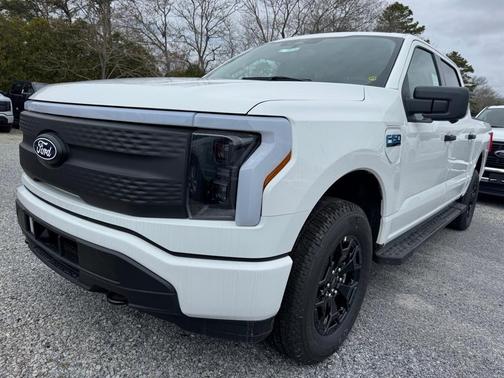2025 Ford F-150 Lightning XLT