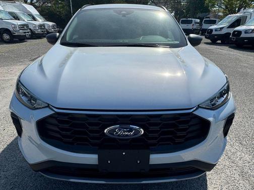 Silver Metallic 2025 Ford Escape ST-Line
