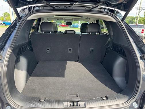 2022 Ford Escape Titanium Hybrid