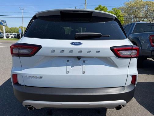 Silver Metallic 2025 Ford Escape Active