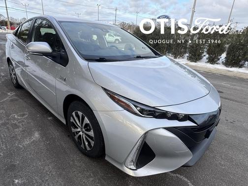 2022 Toyota Prius Prime XLE