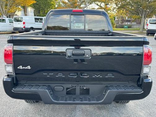 2019 Toyota Tacoma SR