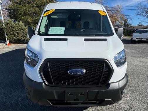 2024 Ford Transit-250 148 WB Medium Roof Cargo