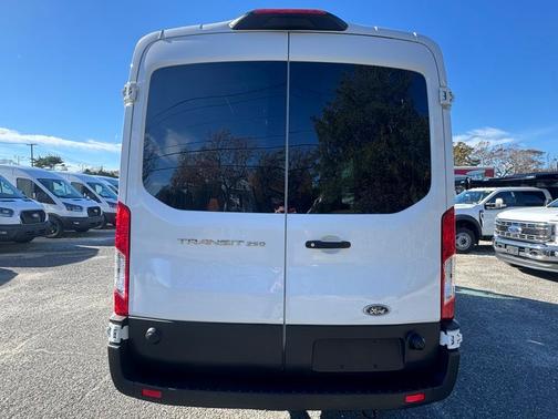 2024 Ford Transit-250 148 WB Medium Roof Cargo