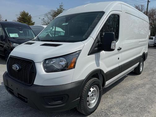 2025 Ford Transit-250 148 WB Medium Roof Cargo