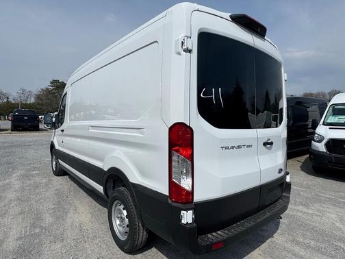 2025 Ford Transit-250 148 WB Medium Roof Cargo