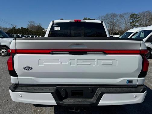 2025 Ford F-150 Lightning LARIAT