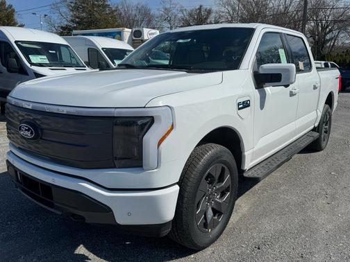 2025 Ford F-150 Lightning LARIAT