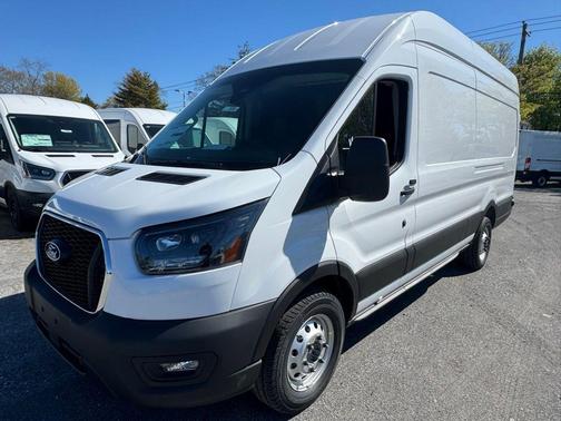 Oxford White 2026 Ford Transit-250 Base