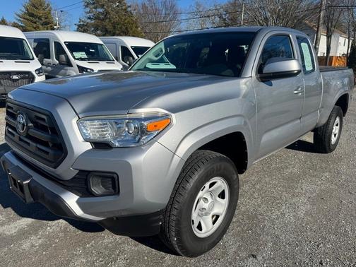 2017 Toyota Tacoma SR