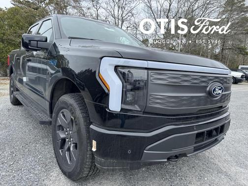 2025 Ford F-150 Lightning LARIAT