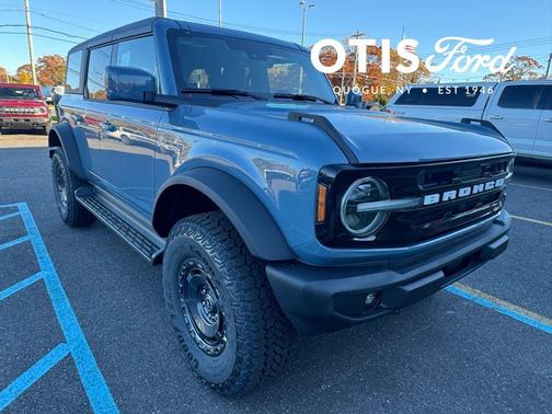 Azure Gray Metallic 2025 Ford Bronco Outer Banks SUV